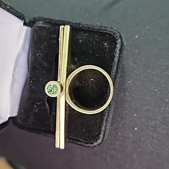 Ring - Picture 5 of 9